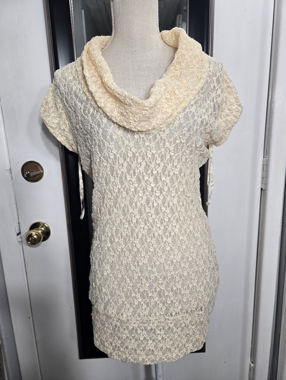 Cache lace sheer short sleeve beige Tunic Top Cowl Neck Sz M